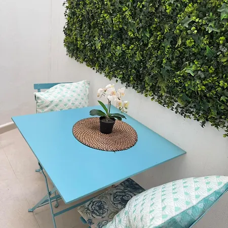 And Bright Appartement